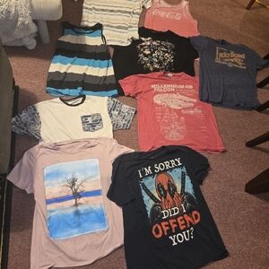 Mens Lot Of 9 Graphic T-Shirts, Medium-Large Fit